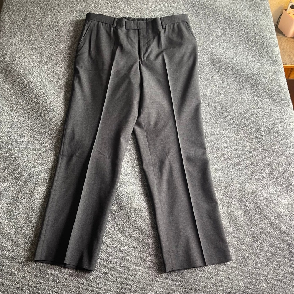 Claiborne Mens 100% Wool Dress Pants 36x30 Gray Flat Front Straight Leg Trousers